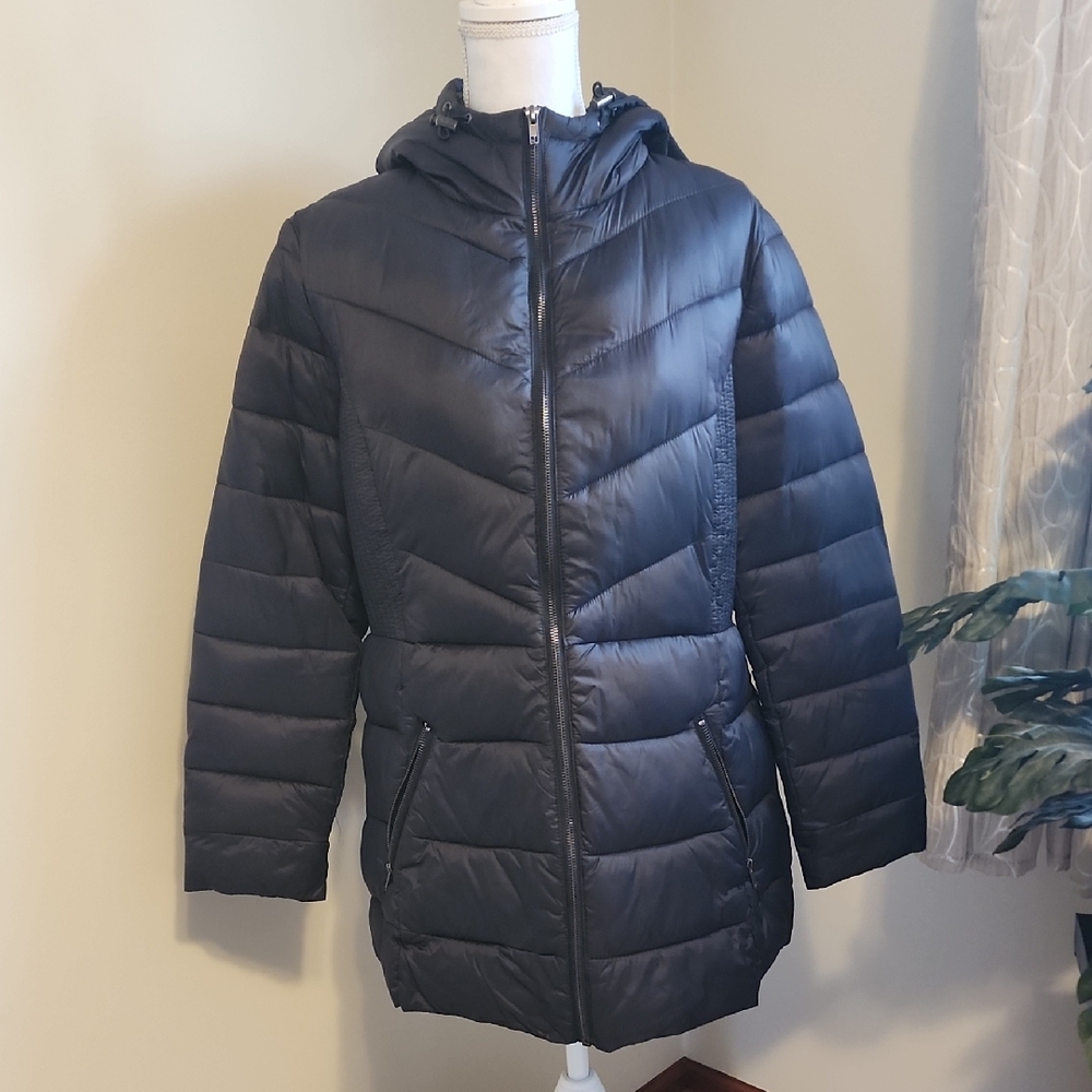 NWOT; Woman's Black Winter Jacket